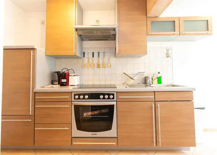 Fullhouse - Halle - R6 - Smarttv - Nespresso 아파트