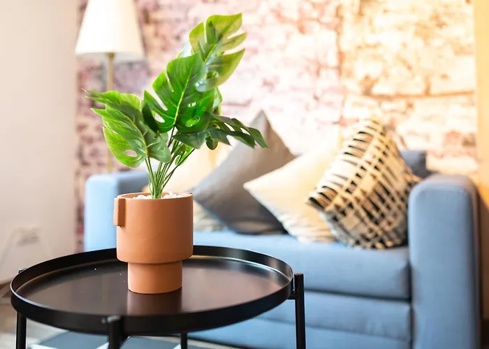 Fullhouse - Halle - R6 - Smarttv - Nespresso *